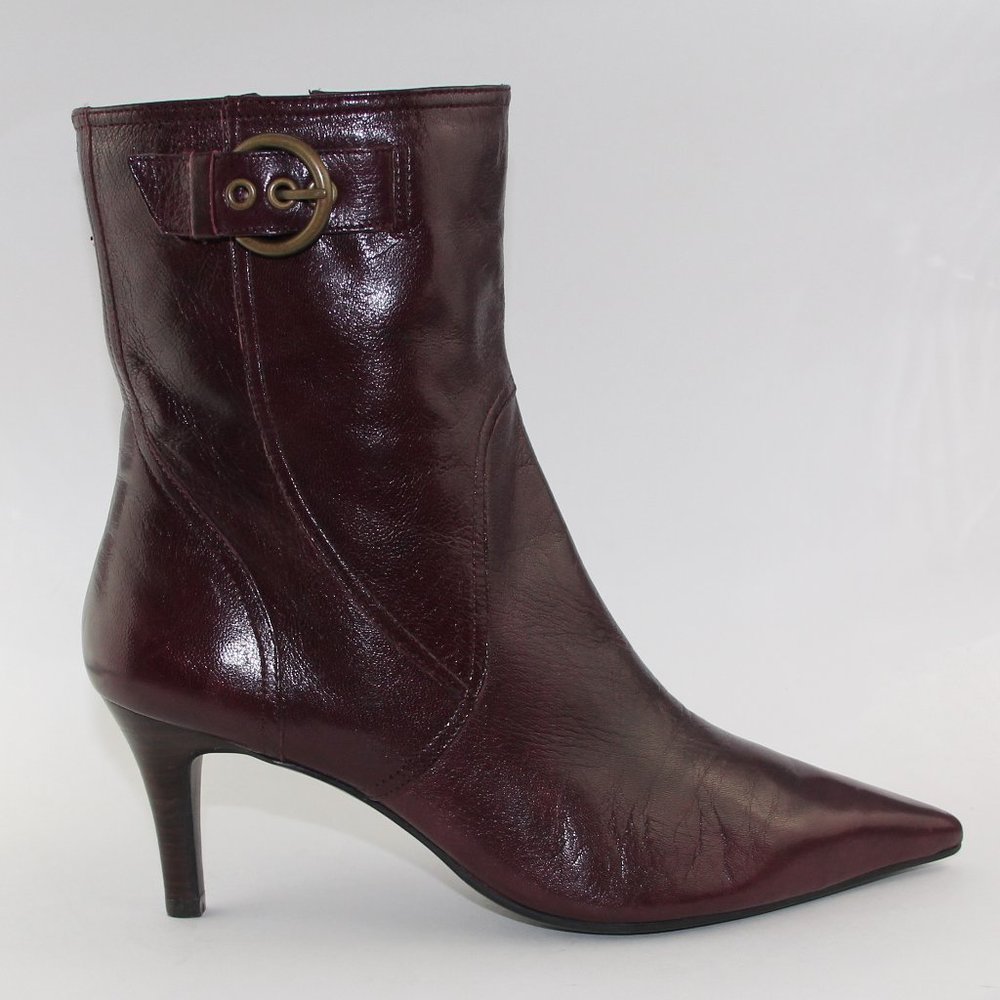 Nine West Pointed Toe Boot Sz 6.5 Narrow